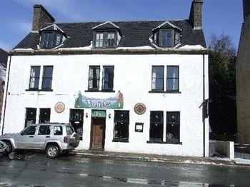 The Isles Inn Portree Exteriör bild